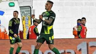 Patronato estaría cerca de sumar a Lucas Barrios