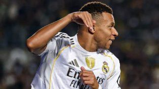 Con Mastantuono y un brillante Mbappé, Real Madrid goleó a Kairat.