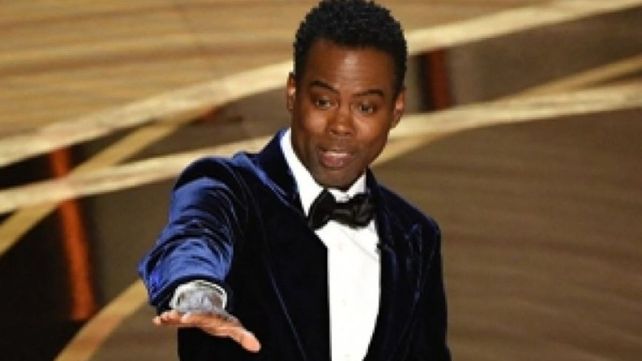 Chris Rock habló en su show sobre el momento que vivió en los Oscars 2022.