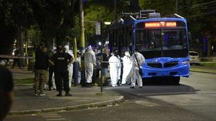 El sospechoso, identificado como Axel Ignacio H., quedó detenido por requerimiento del fiscal de Homicidios Patricio Saldutti.