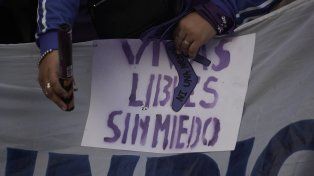 Lo condenaron por abuso sexual de su hija adolescente y por darle drogas