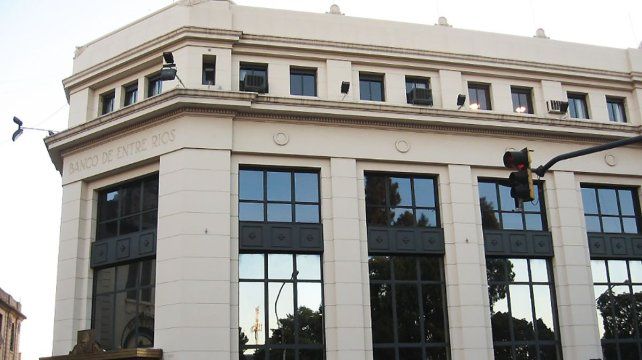 El programa permite tomar un préstamo con condiciones muy favorables para unificar deudas contraídas con diferentes entidades financieras.