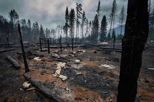 La lluvia salvó de un incendio aún más trágico a la Comarca Andina