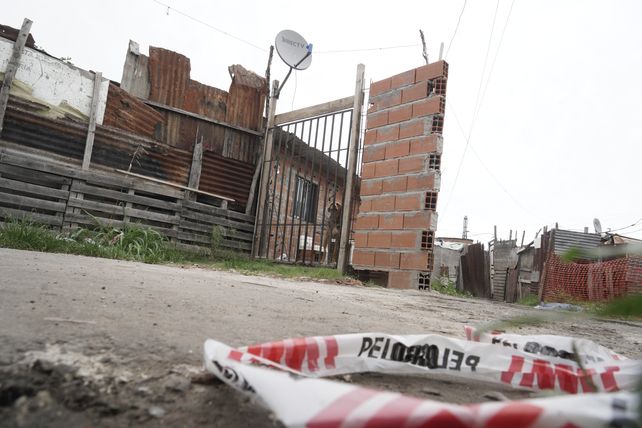 El lugar donde se perpetró el ataque a tiros en medio de un precario asentamiento.