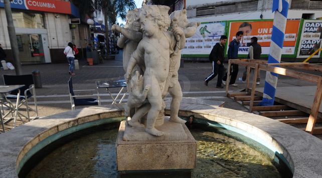 UNO Santa Fe Archivo Fuente de los Niños Cazadores