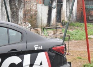 Incendio en barrio Schneider: el niño de 11 años permanece internado, lúcido y en estado estable