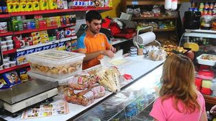Los almaceneros de Rosario sufren la caída de la clientela y el incremento enorme de los gastos fijos.