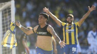 Enzo Giménez marcó uno de los tantos de Rosario Central.