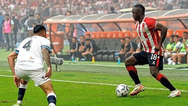 Edwuin Cetré fue uno de los mejores de Estudiantes en el torneo.
