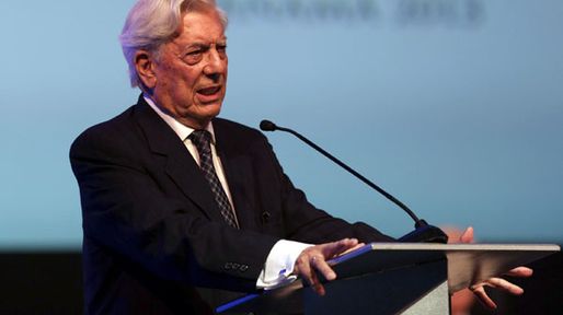 Vargas Llosa confía en que las pantallas no entierren a los libros