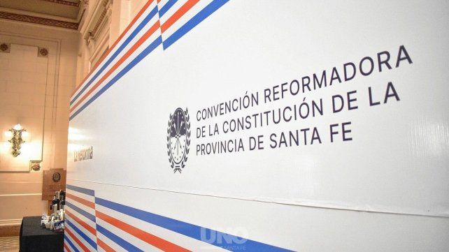 Lo que dejó la reforma: La nueva Constitución de Santa Fe es más igualitaria pero también tiene aspectos preocupantes