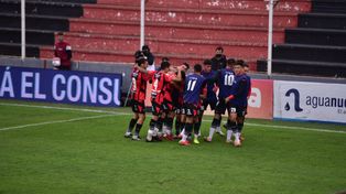 Fue goleada de Patronato en Paraná.