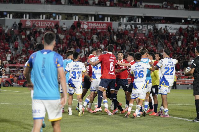 El 10 canalla la empezó y parecía que todo terminaría en paz