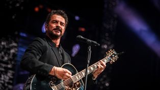 Ricardo Arjona: una fiesta entre Blanco y Negro y a todo color