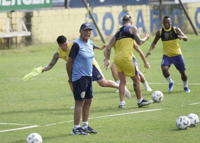 Russo pretende que su equipo sea el dominador del trámite y por eso la apuesta por un equipo ofensivo.