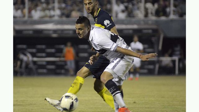 Boca goleó a Gimnasia en el Bosque y rompió la racha como visitante