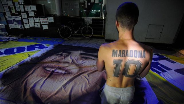Familiares y médicos de Diego Maradona se ponen firmes