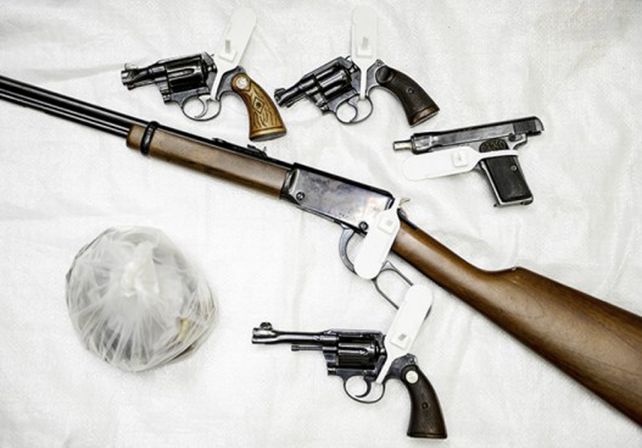 Anónimas. Casi todas las armas usadas para matar son robadas o no están registradas. (Foto Infojus Noticias)