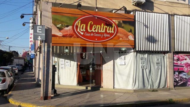 Rompieron una vidriera y robaron una carnicería a la vuelta del ministerio de Seguridad Rompieron una vidriera y robaron una carnicería a la vuelta del ministerio de Seguridad