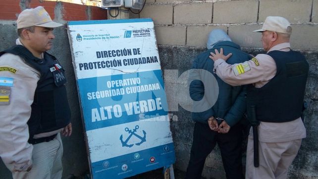 Persecución en Alto Verde: llevaba drogas a domicilio pero lo atraparon por un gesto sospechoso