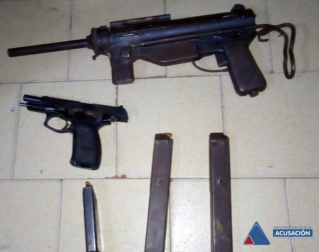 Parte de las armas secuestradas esta ma&ntilde;ana.&nbsp;