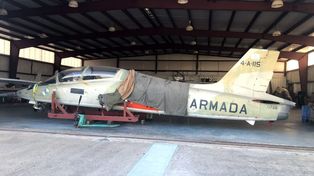 Buscan repatriar un avión que se utilizó para combatir en Malvinas 