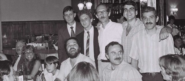 Un Lifschitz de bigotes junto a sus compañeros del PSP. En el extremo izquierdo
