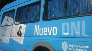 Presentan equipos portátiles para trámites digitales de DNI y pasaporte