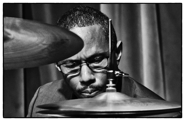 El baterista Willie Jones III vuelve a Rosario