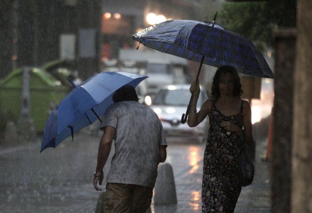 El tiempo en Rosario: un martes no tan caluroso con posibles tormentas y fuertes ráfagas