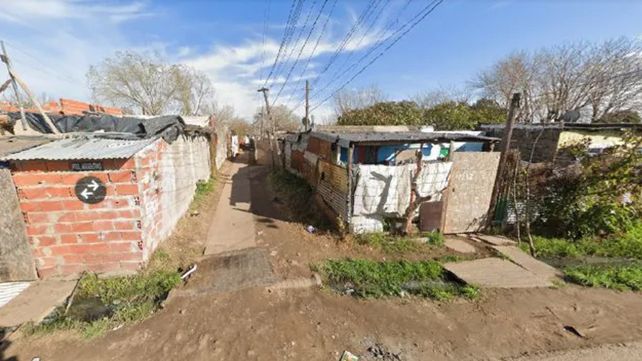 El ingreso al pasillo donde fue atacado el hermano de Miguel Torrén