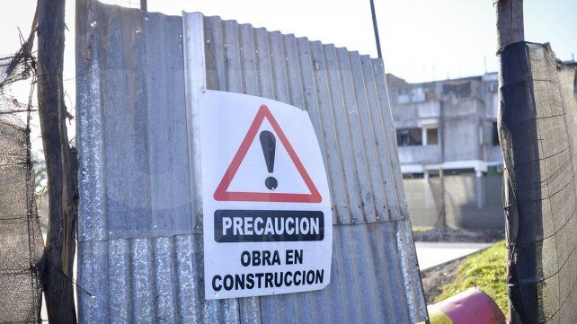Barrio 1° de Julio: construyen un playón polideportivo e inaugurarán un mural