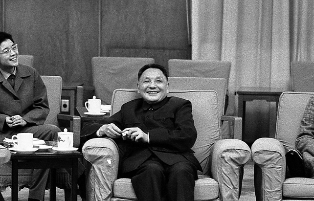 Deng Xiaoping reformó la economía china y logró su despegue. Impuso reglas para limitar los mandatos a dos períodos de cinco años. Xi viola ahora esa regla no escrita
