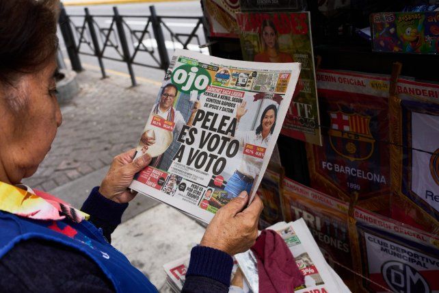 Perú: Roberto Sánchez y Keiko Fujimori luchan voto a voto en el escrutinio del balotaje