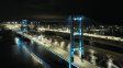 El Puente Colgante vuelve a brillar.&nbsp; En el marco de la llegada del Fuego Suramericano a Santa Fe, el municipio reinauguró la iluminación ornamental del Puente Ingeniero Marcial Candioti, uno de los grandes símbolos de nuestra ciudad.