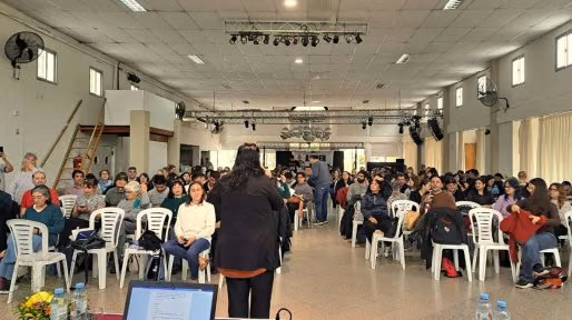 Agmer decide si acepta o rechaza la oferta del Gobierno