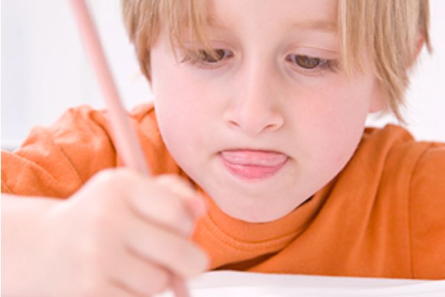 ¿Sabes por qué sacas la lengua cuando te concentras?