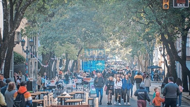Alameda de la Federación recibió a paranaenses y turistas