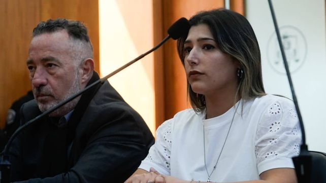 Indiana junto a su representante en la Justicia, Carlos Varela