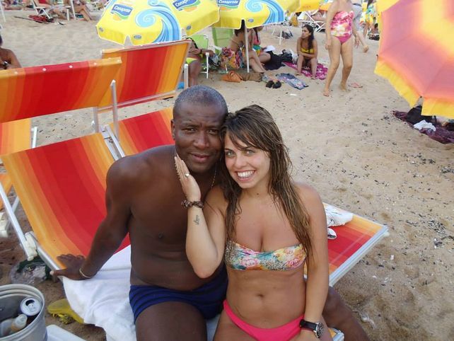 Conocé a la actriz porno que sale con el ayudante de campo del técnico de Colón