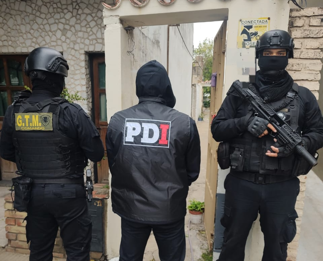 El allanamiento de la PDI se realiz&oacute; Mart&iacute;n Rodr&iacute;guez al 5400.
