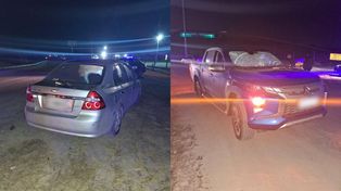 El Chevrolet Corsa en el que iba el acusado por el crimen y una camioneta Mitsubishi en la que circulaban quienes denunciaron el robo del caballo.