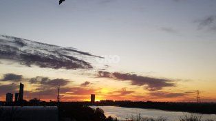 Sábado con buen tiempo en la ciudad de Santa Fe a la espera de la primavera