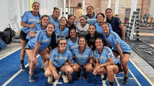 Las jugadoras de la Selección Argentina de Sóftbol entrenando con miras a lo que viene.