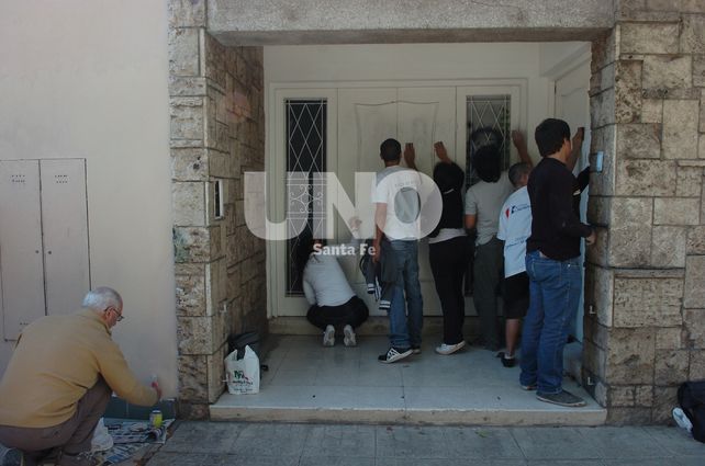 El Inadi realizó un desagravio por las pintudas sufridas en el Día de la Memoria