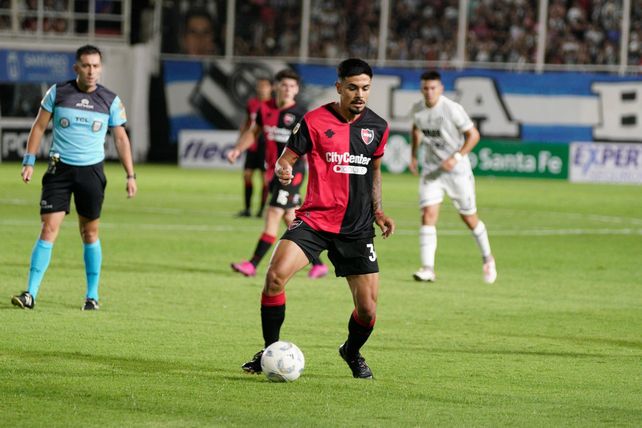 Newells lo buscó y lo ganó con un gol agónico del pibe Chiaverano