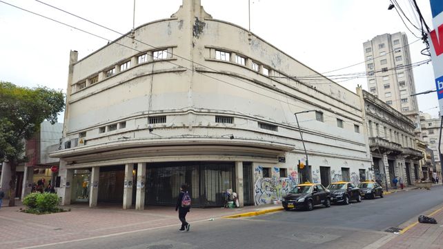 La esquina de San Juan y San Martín estuvo ocupada durante años por el bazar Arribo