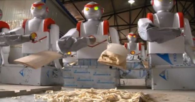 Los consumidores dicen que las sopas y platos de fideos robóticos saben tan ricos como los hechos por manos humanas.