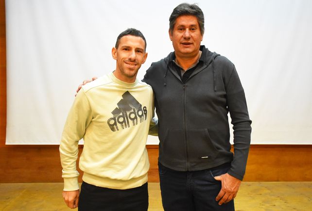 &nbsp; Maxi Rodriguez y Roly Santacroce.