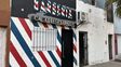 Lucha por su vida un barbero de 22 años baleado en la cabeza en barrio Belgrano: Se asomó por la ventana y le tiró a matar
